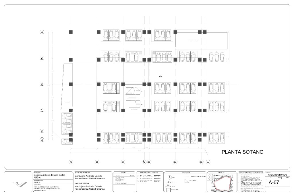 Lámina A-07, planta de sótano con el estacionamiento cubierto